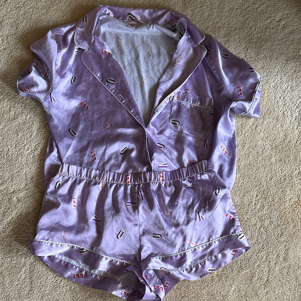 Victoria's Secret 'LOVE' PJ Set